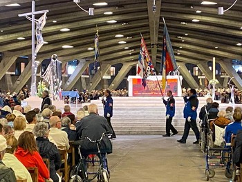 Lourdes pèlerinage 2025 - Messe Internationale retransmise sur TVLourdes